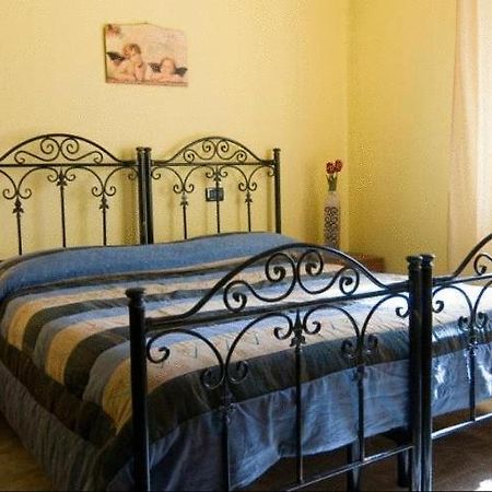 B&B Mare Nostrum Catona Di Reggio Calabria Szoba fotó