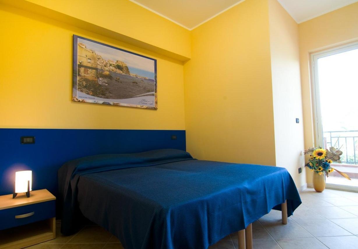 B&B Mare Nostrum Catona Di Reggio Calabria Szoba fotó