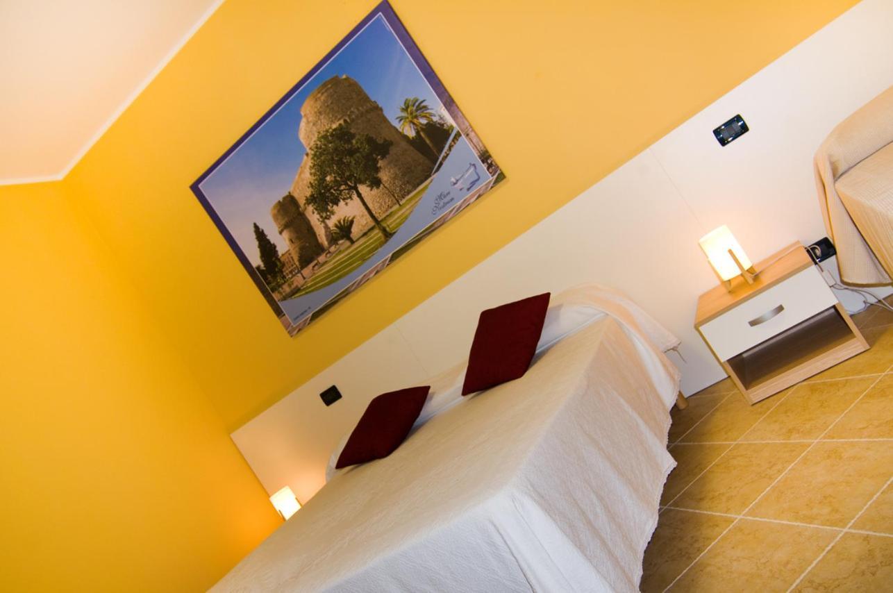 B&B Mare Nostrum Catona Di Reggio Calabria Kültér fotó