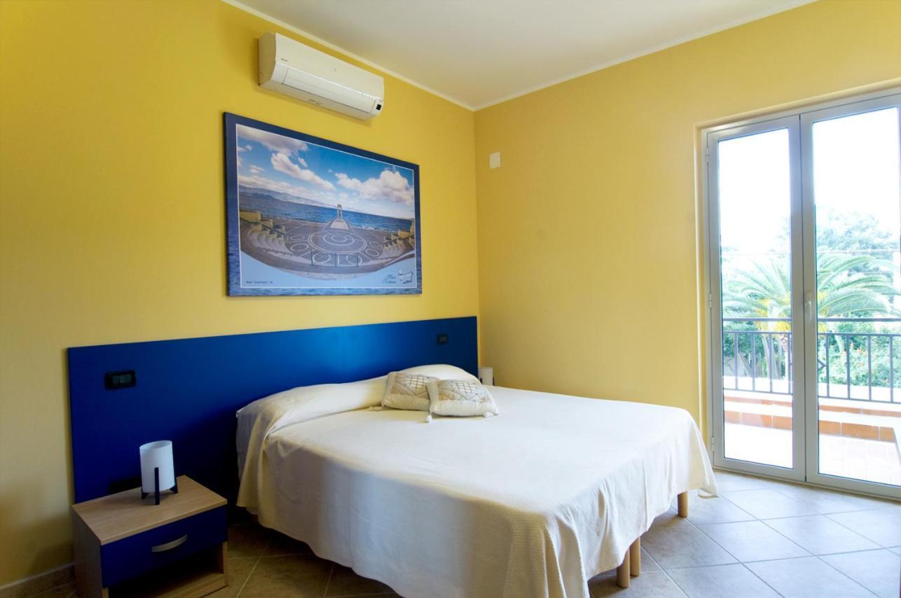 B&B Mare Nostrum Catona Di Reggio Calabria Kültér fotó